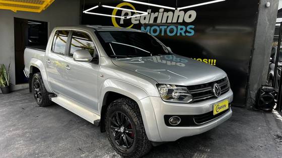 VOLKSWAGEN AMAROK 2.0 HIGHLINE 4X4 CD 16V TURBO INTERCOOLER DIESEL 4P AUTOMÁTICO VOLKSWAGEN AMAROK 2.0 HIGHLINE 4X4 CD 16V TURBO INTERCOOLER DIESEL 4P AUTOMÁTICO